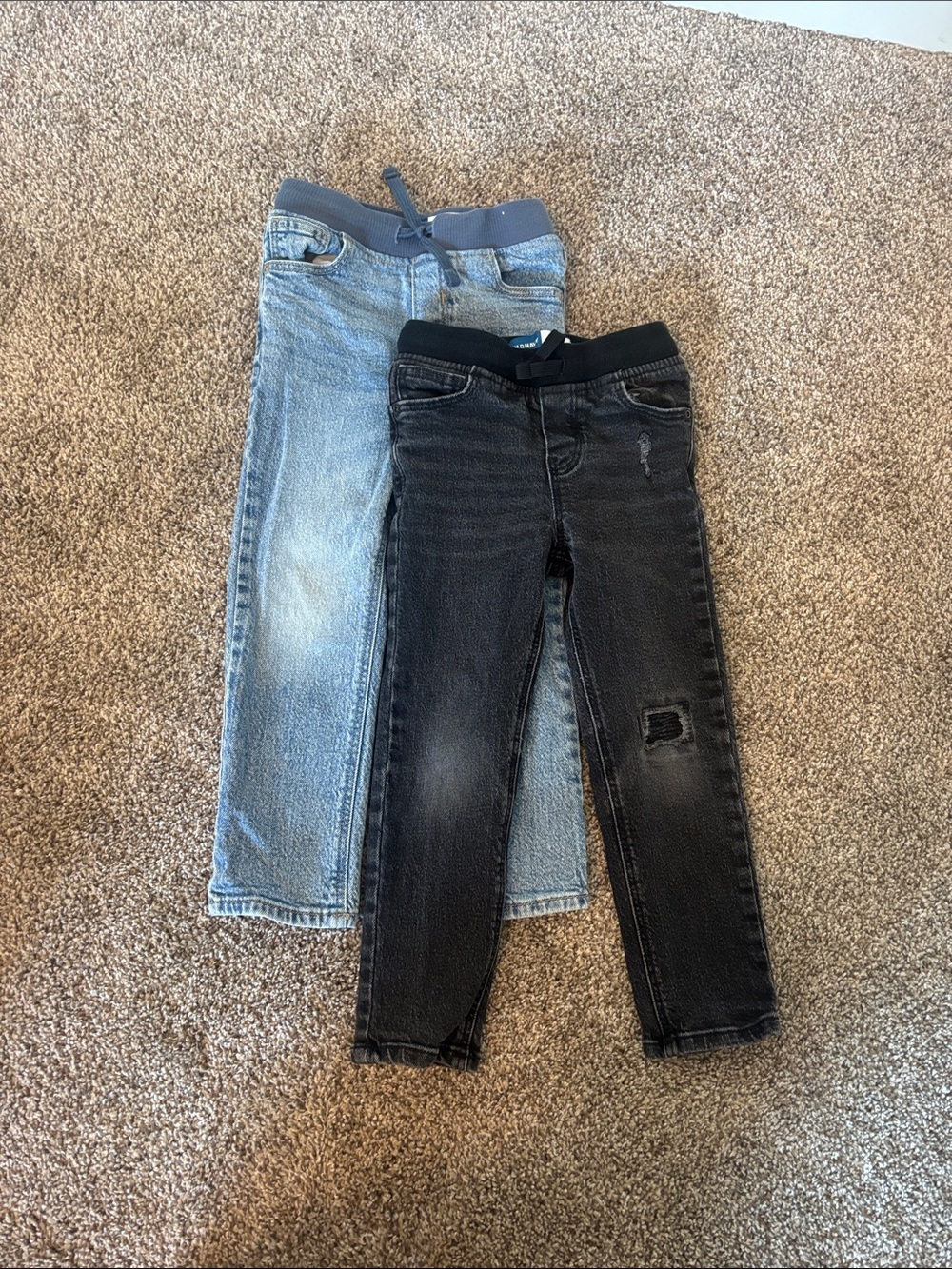 Old Navy Kids Pull-On Jeans in Black and Light Blue